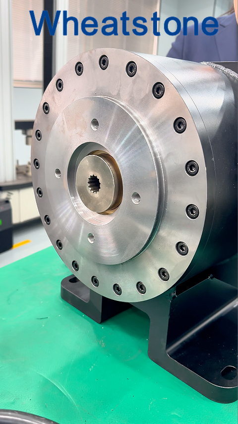 矿井液压泵上你可能没见过 这款矿用防爆伺服电机(1).png